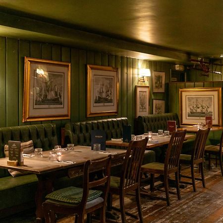 The Anchor Inn Lower Froyle Εξωτερικό φωτογραφία