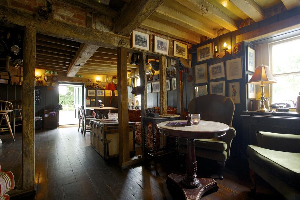 The Anchor Inn Lower Froyle Εξωτερικό φωτογραφία